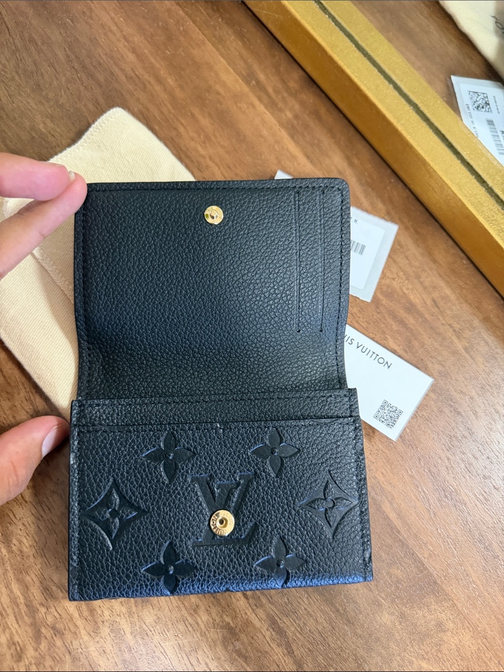 Louis Vuitton envelope business card holder - Picture 9 of 10